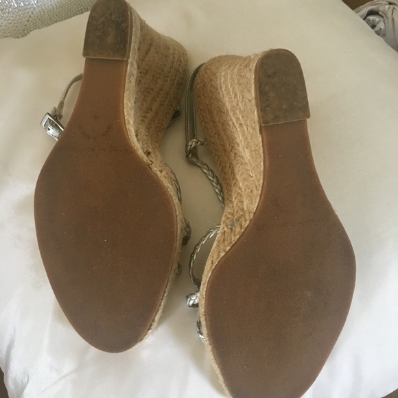 PRE-OWNED BANANA REPUBLIC WEDGES SIZE 6 - Picture 5 of 5